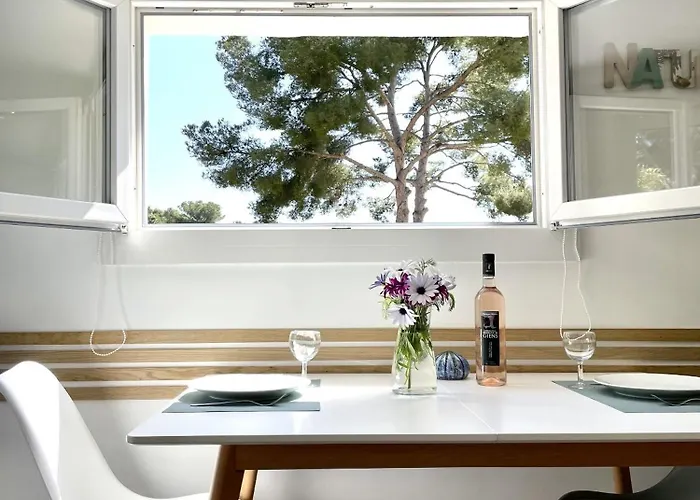 L'auguiere Est, Maisonnette Sans Vis-a-vis Et Au Calme Avec Vue Sur Les Vignes 别墅 *