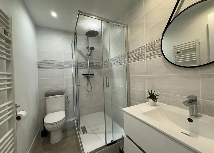 L'auguiere Est, Maisonnette Sans Vis-a-vis Et Au Calme Avec Vue Sur Les Vignes 别墅 耶尔